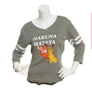 Disney Juniors green white hakuna matata Size M